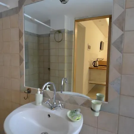 Nufaro Apartment *